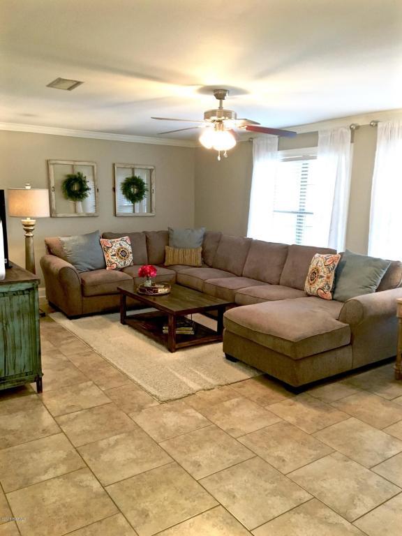 112 Hillside Drive - Photo 1