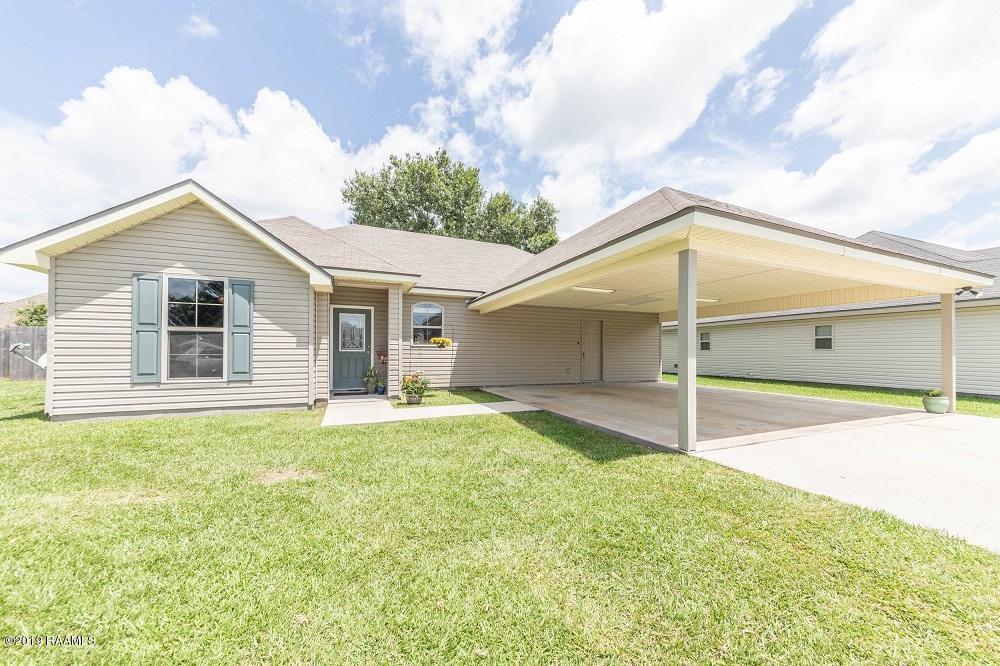 913 Lillian Michel - Photo 1