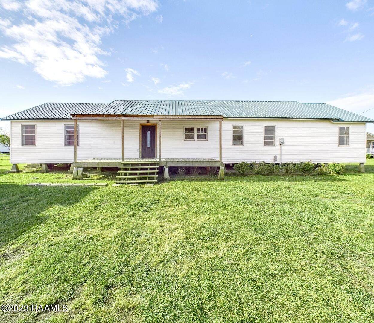 15535 Pershing Road - Photo 1