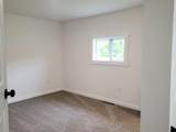 725 South Woods Rd Road - Photo 21