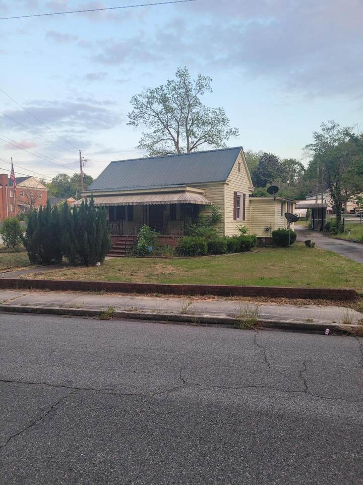 1011 Augusta Road - Photo 1