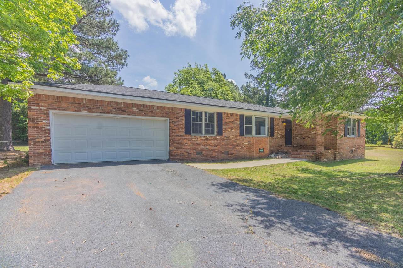 103 Erskine Square - Photo 1