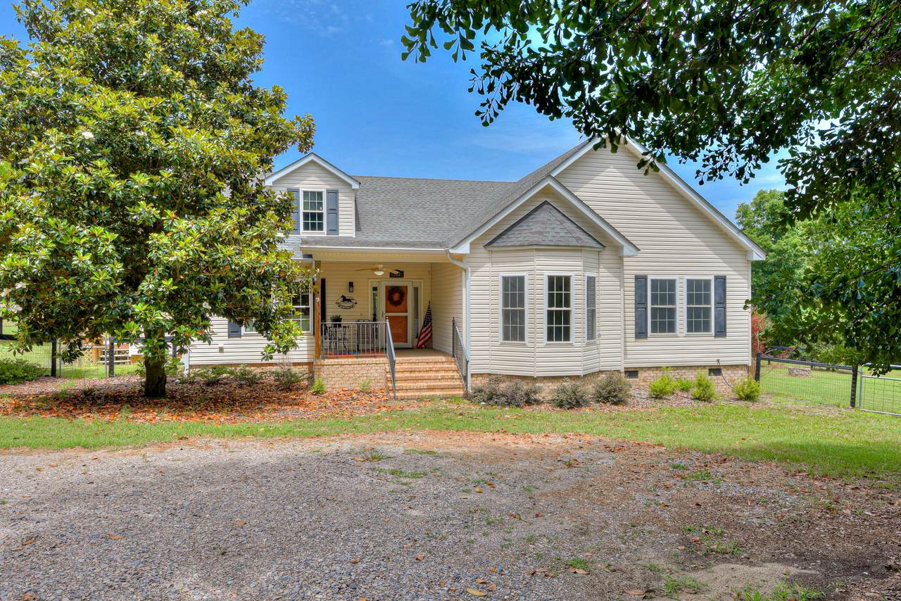 382 Station Lane - Photo 1