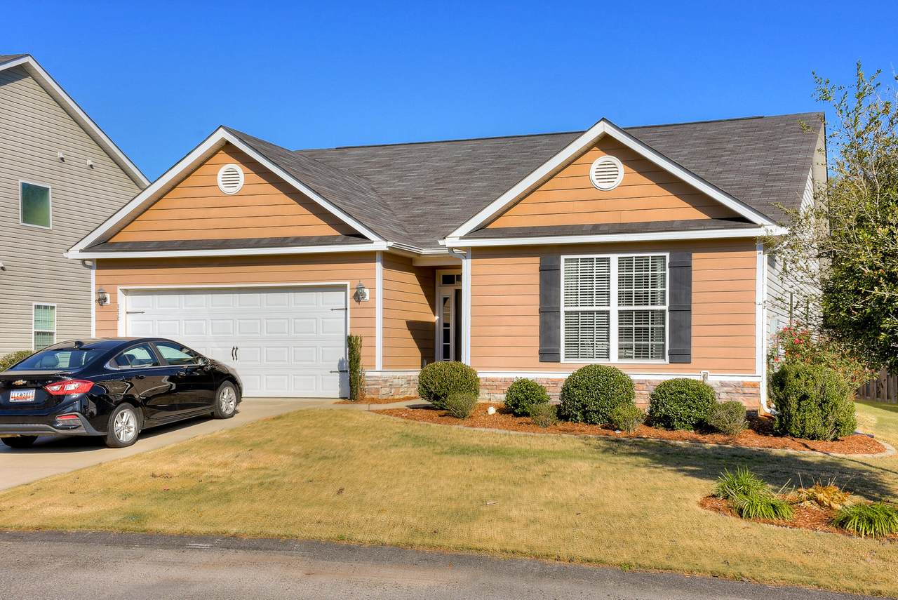 5026 Nokesville Circle - Photo 1