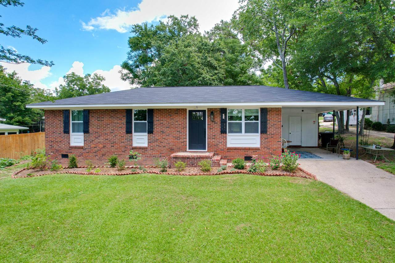 319 Jackson Avenue - Photo 1