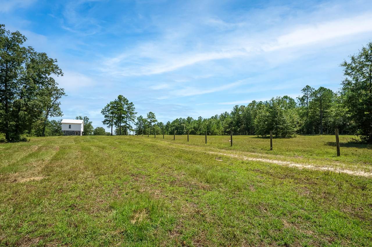 496 Wire Road - Photo 1
