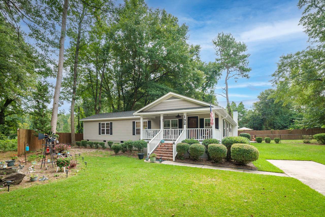 132 Pond Row - Photo 1