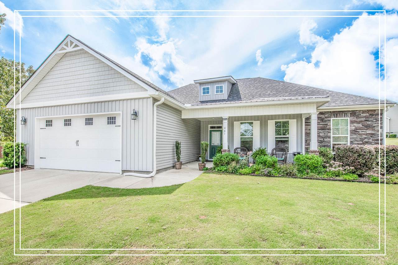 661 Summer Lakes Drive - Photo 1