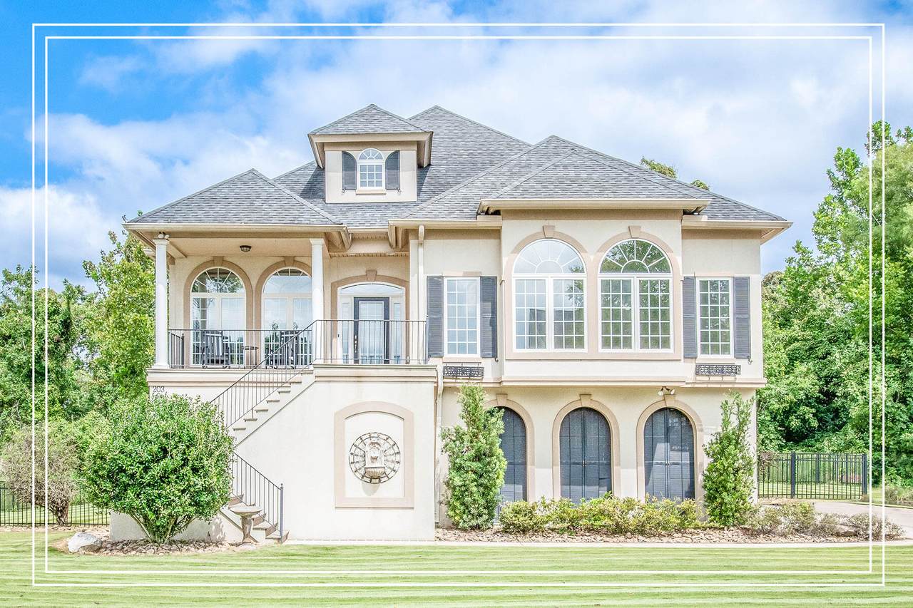 203 Altamaha Drive - Photo 1