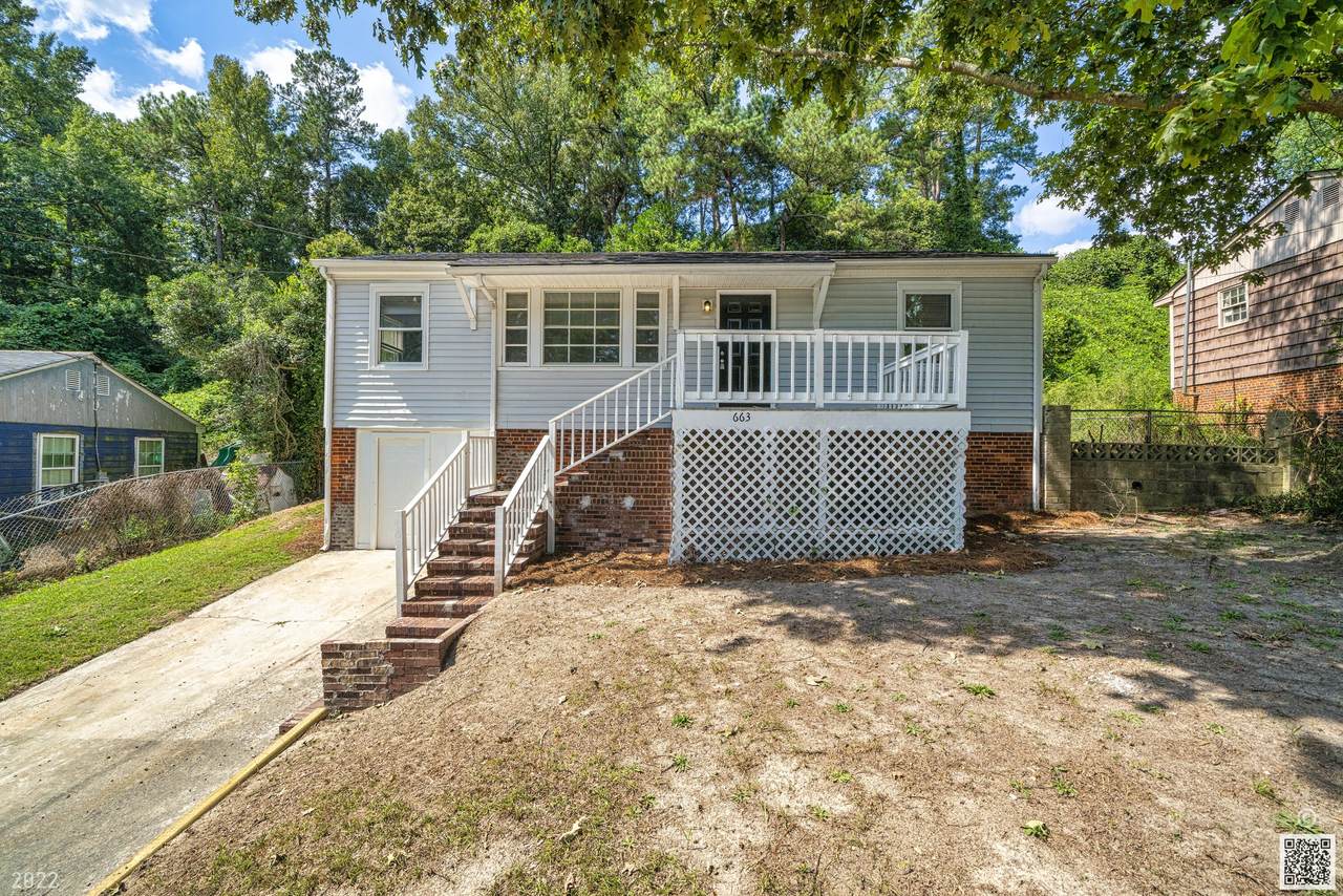663 Seymour Drive - Photo 1