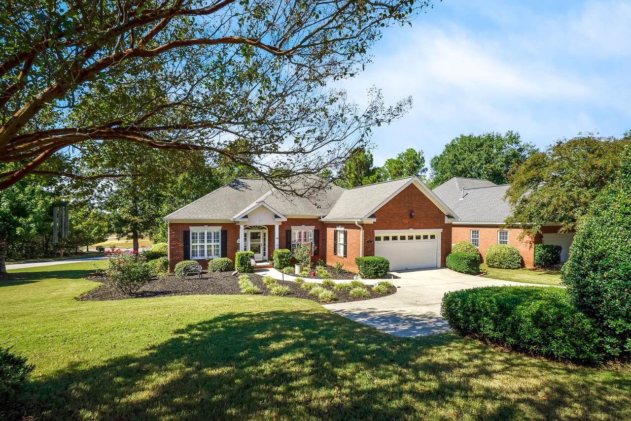 305 Grand Oaks Way - Photo 1