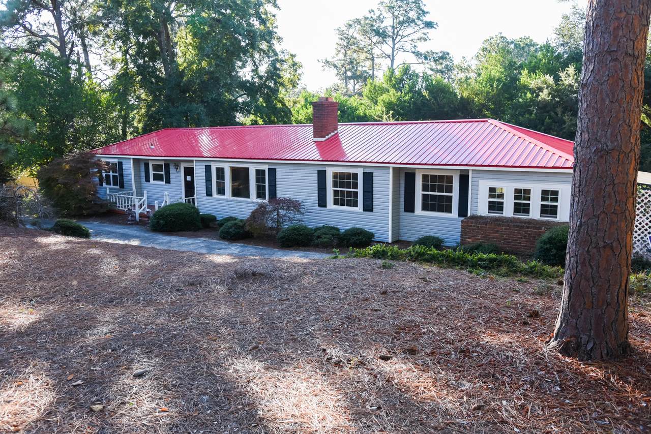 806 Kalmia Hill Road - Photo 1