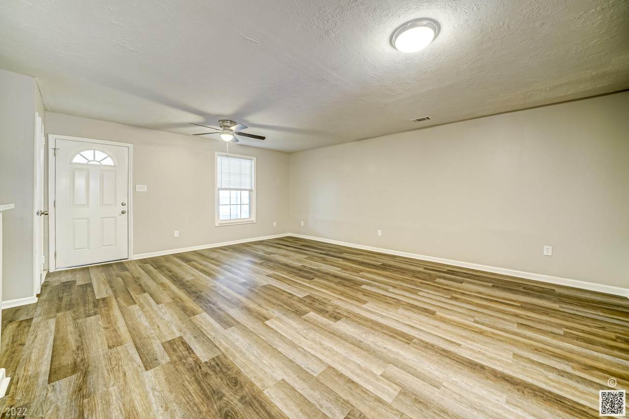 664 Schroder Avenue - Photo 1