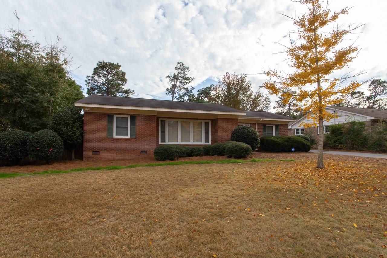 261 Fairway Lane - Photo 1