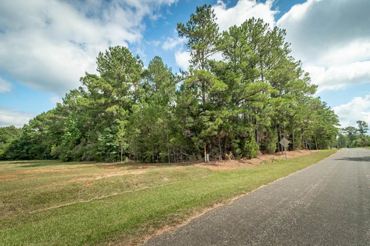 33-68 State Road - Photo 1