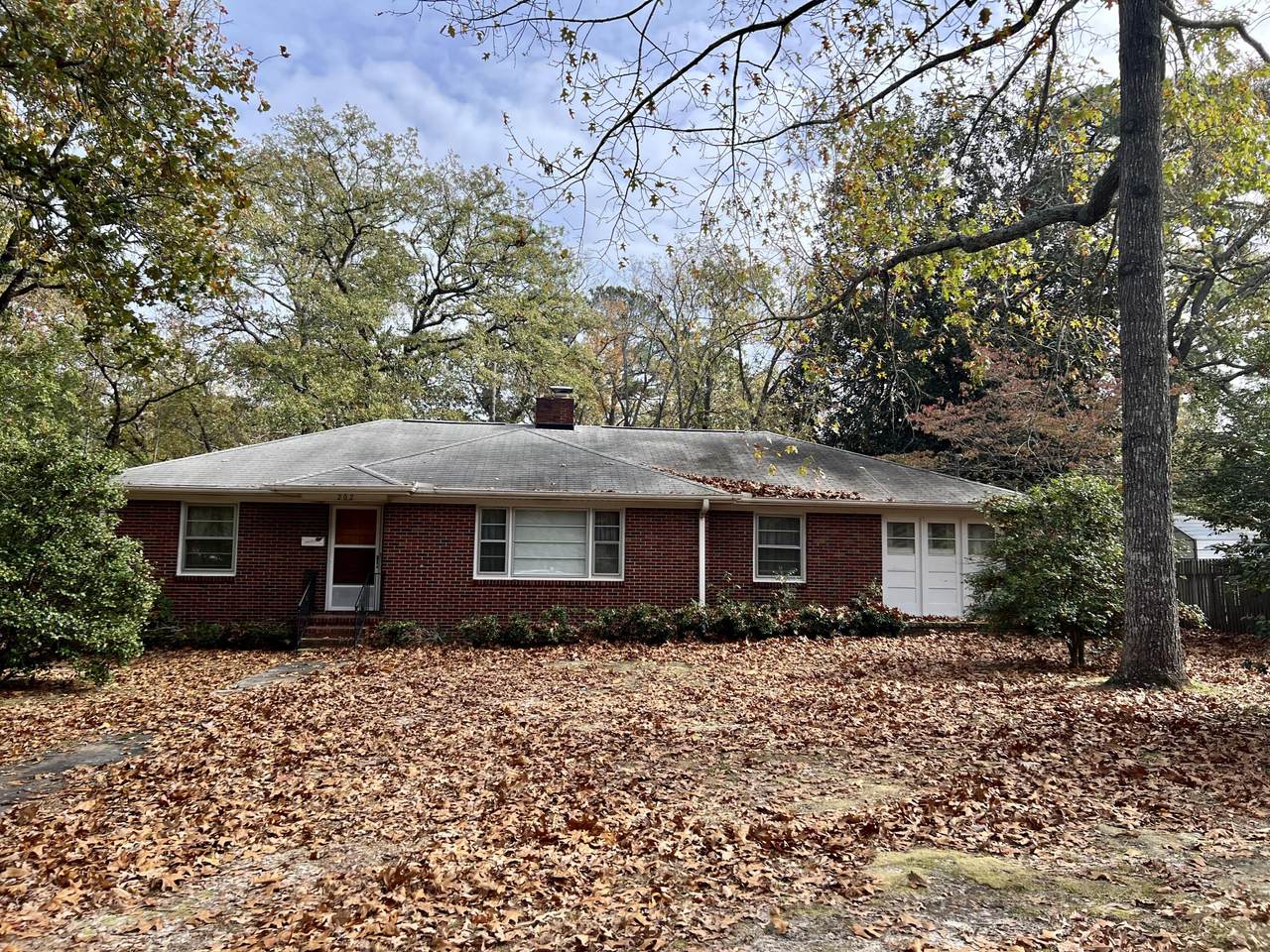 202 Sherry Drive - Photo 1