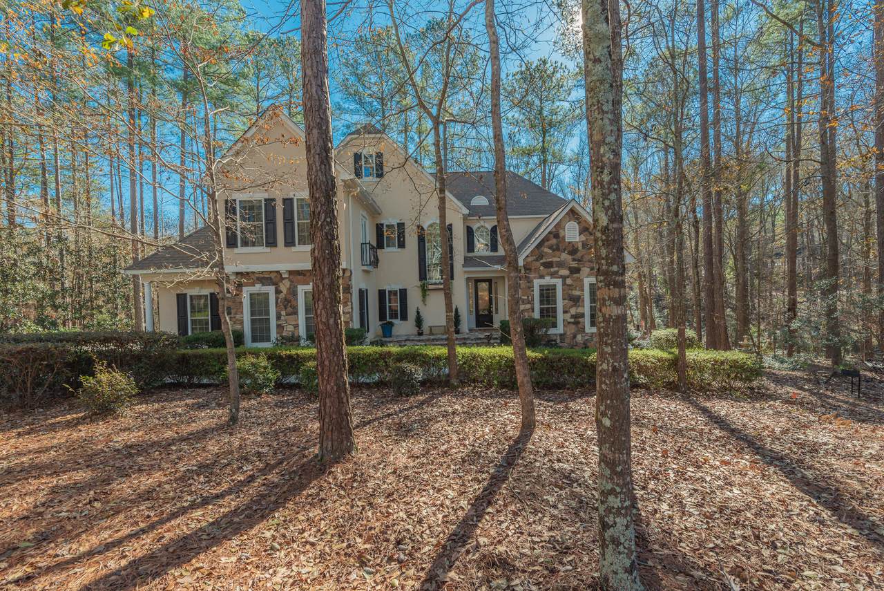 3069 Glenview Drive - Photo 1