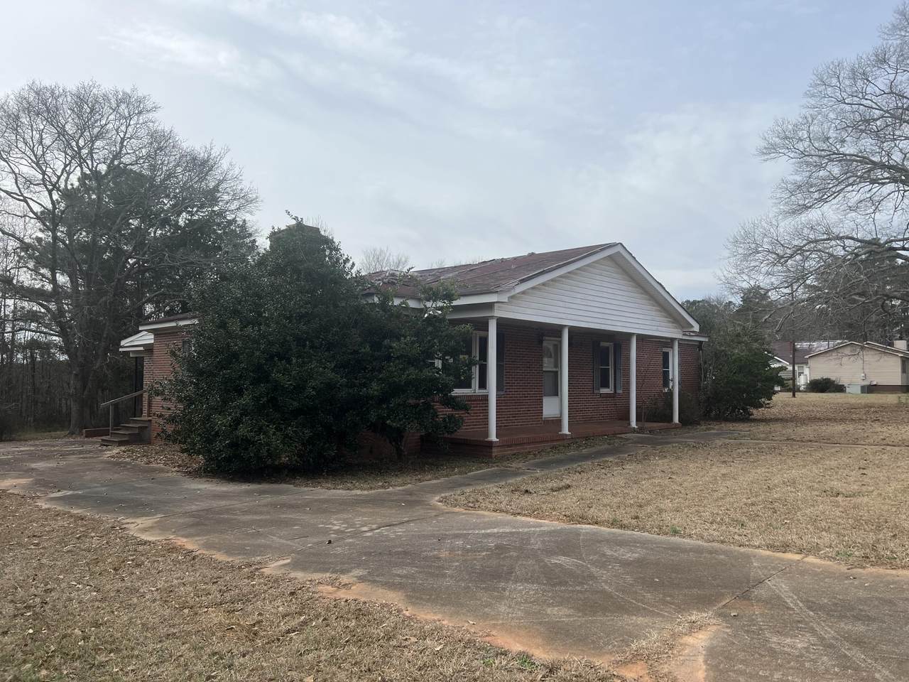 228 Holmes Street - Photo 1