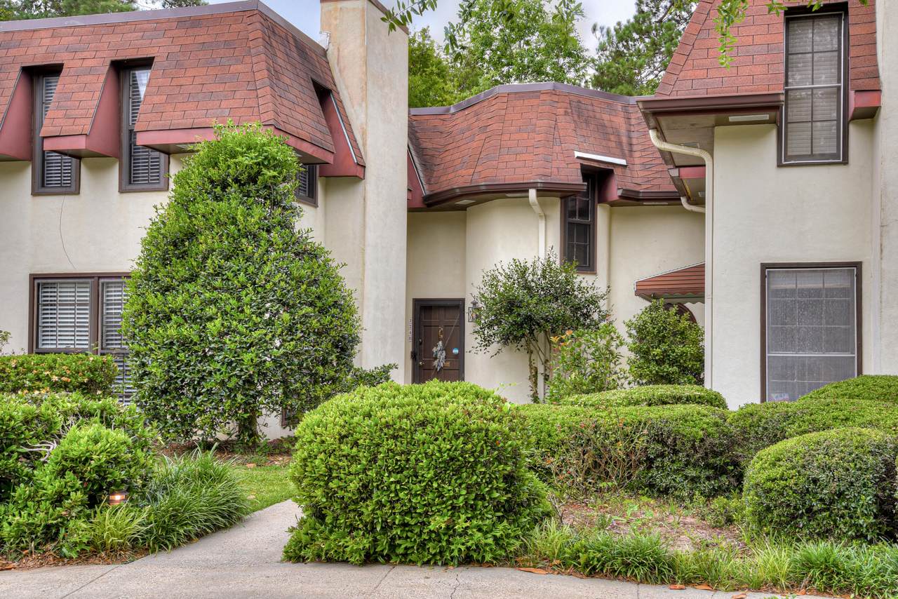 324 Laurens Street - Photo 1