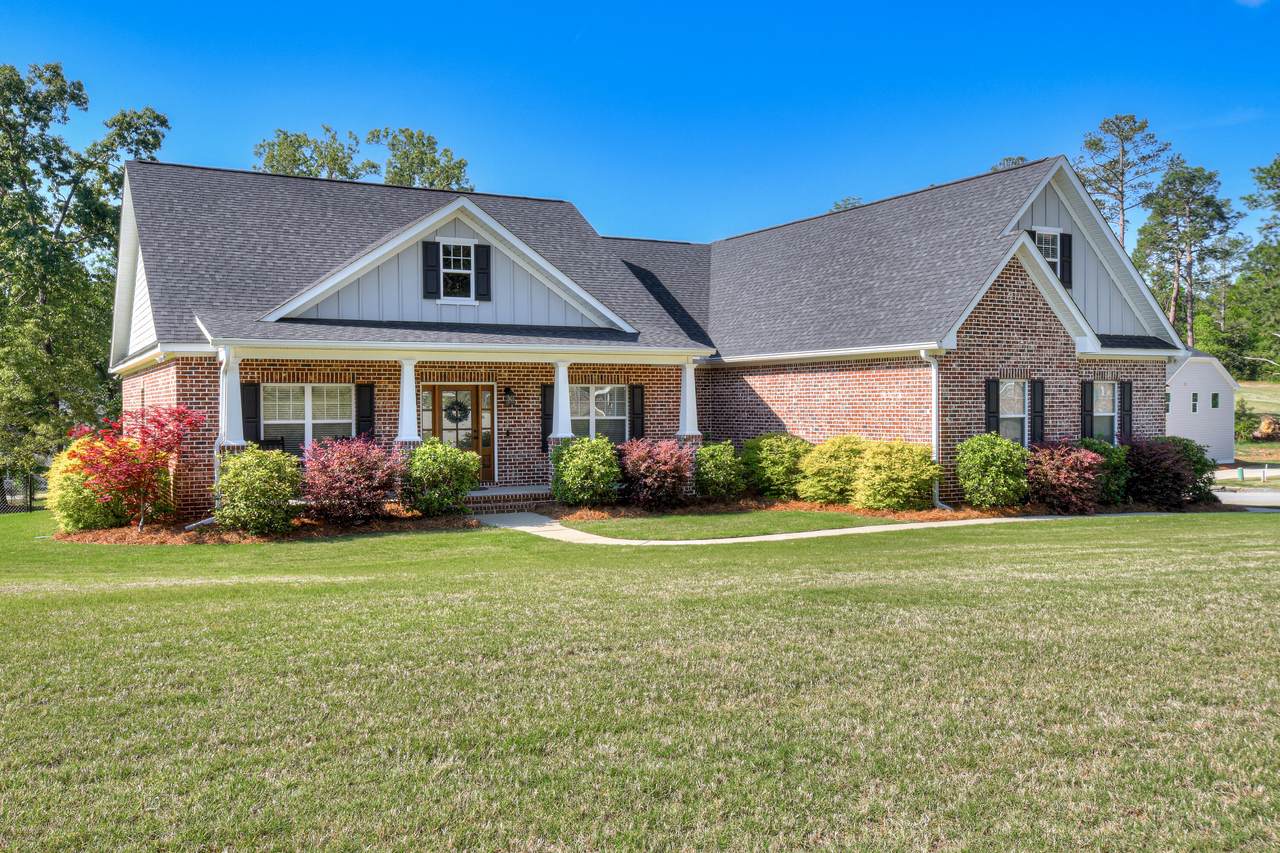 1104 Birdie Place - Photo 1