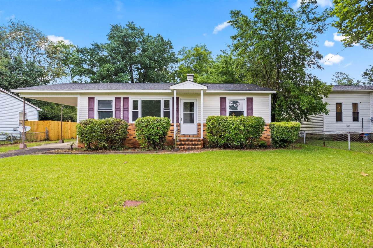 63 Ward Circle - Photo 1