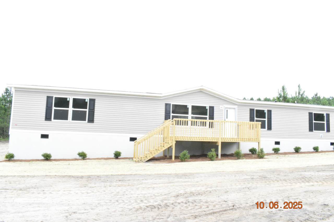 406 Catalina Boulevard - Photo 1