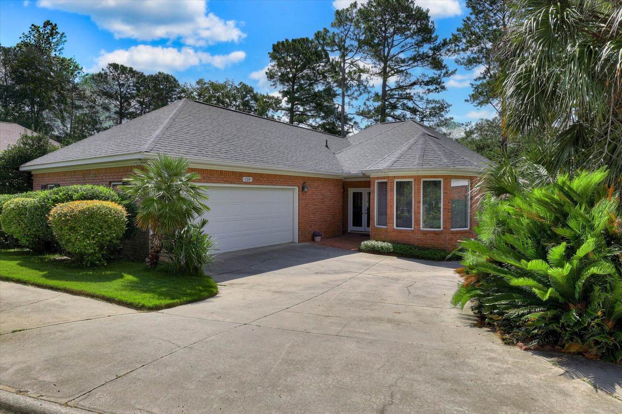 110 Hunters Run Drive - Photo 1
