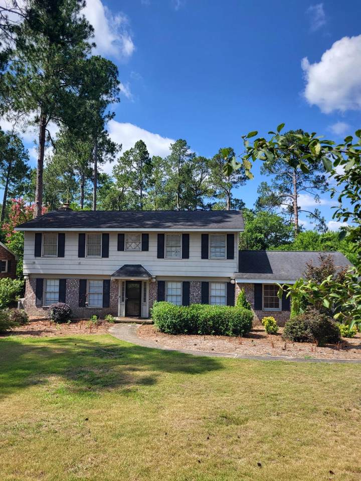 814 Dunbarton Drive - Photo 1