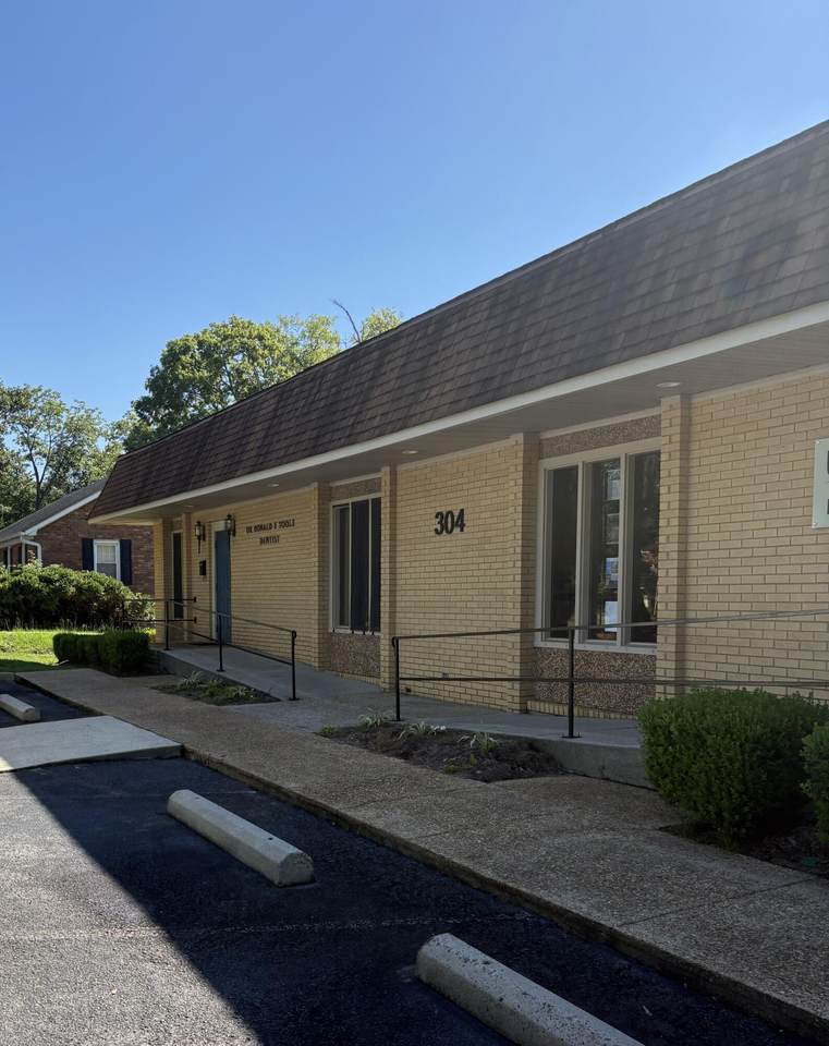 304 Laurens Street - Photo 1