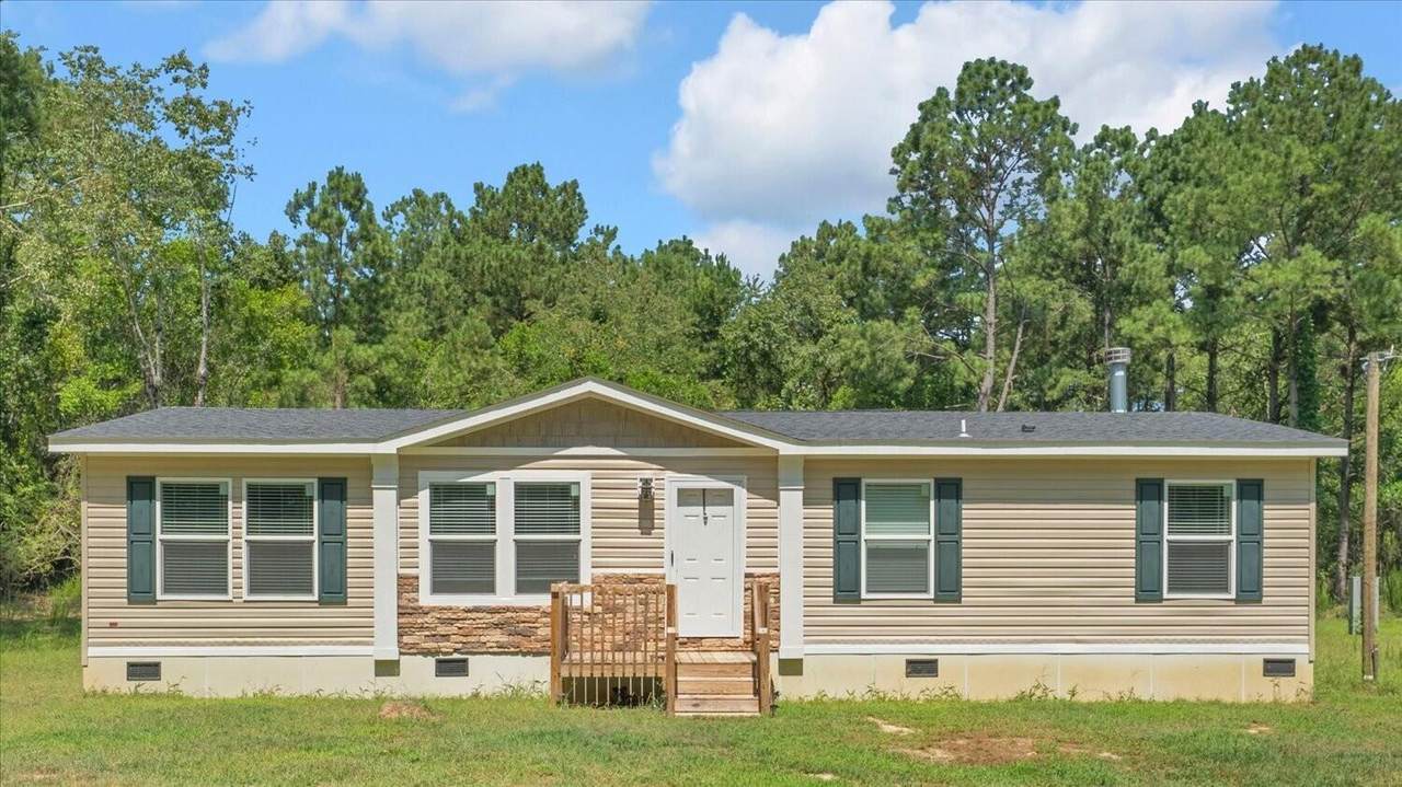 152 Ridgelake Circle - Photo 1