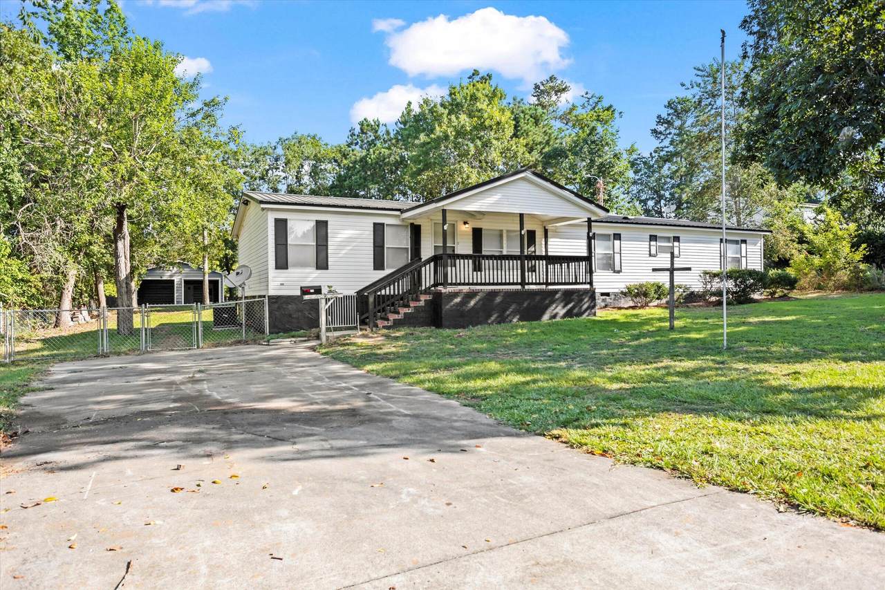 274 Ridgeland Drive - Photo 1