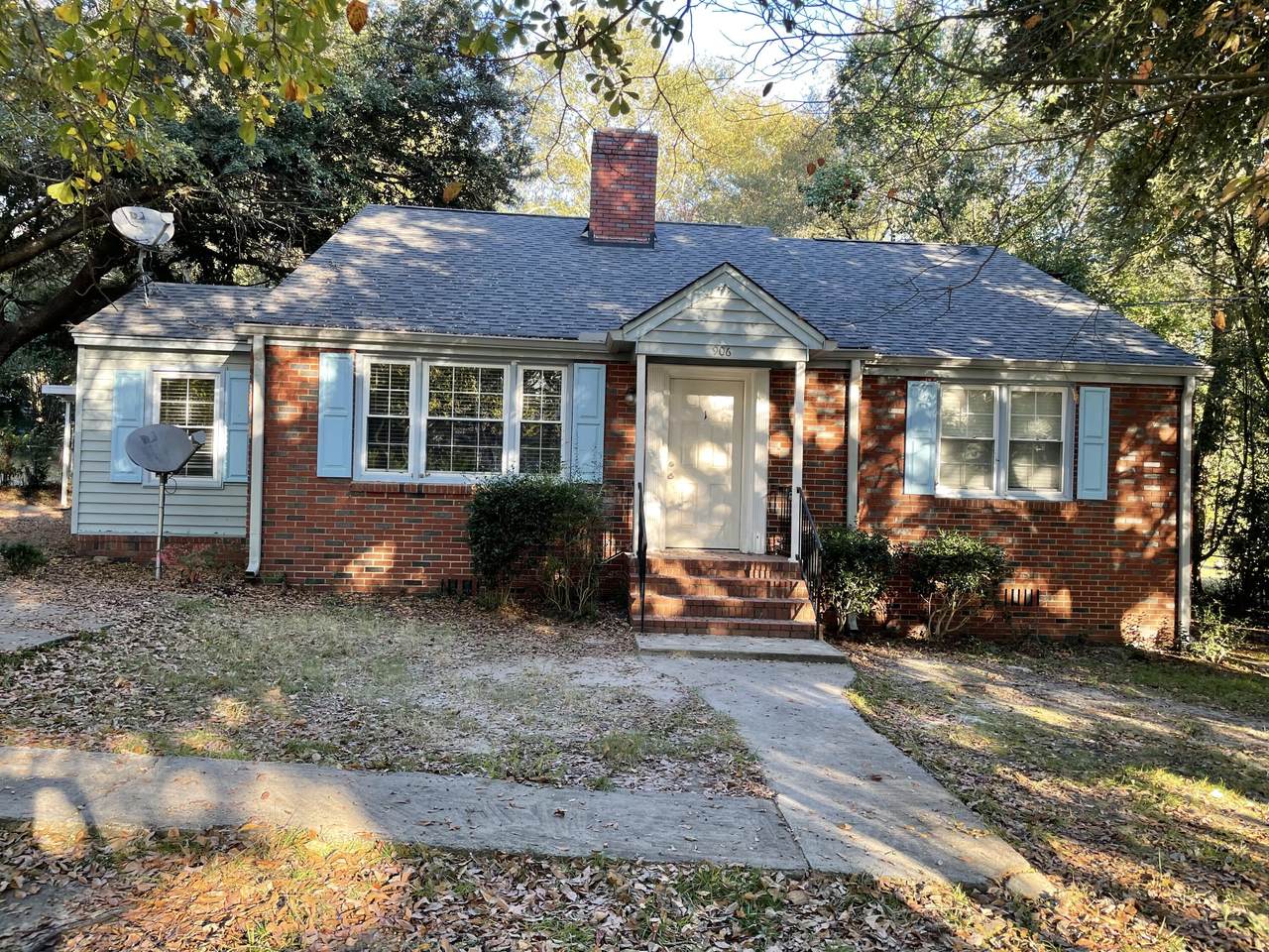 906 Cherokee Avenue - Photo 1