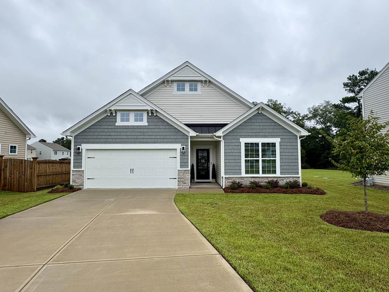 206 Broom Street - Photo 1