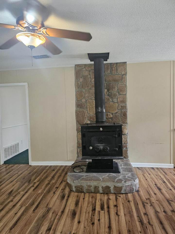 https://bt-photos.global.ssl.fastly.net/aiken2/1280_boomver_1_219669-2.jpg