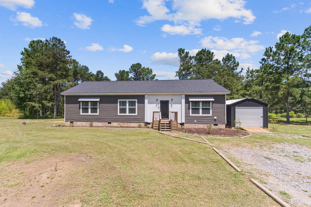 635 Meadowbrook Lane - Photo 1