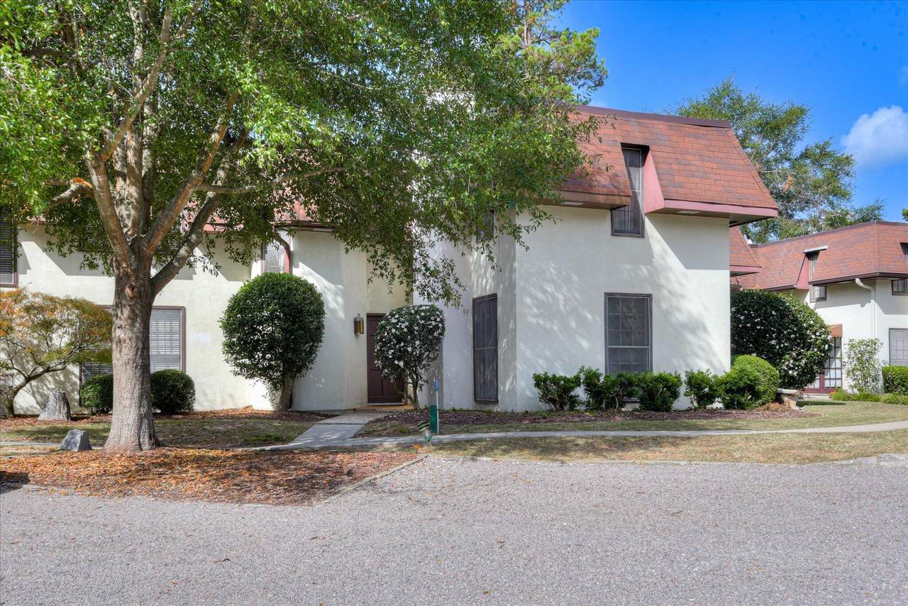 324 Laurens Street - Photo 1