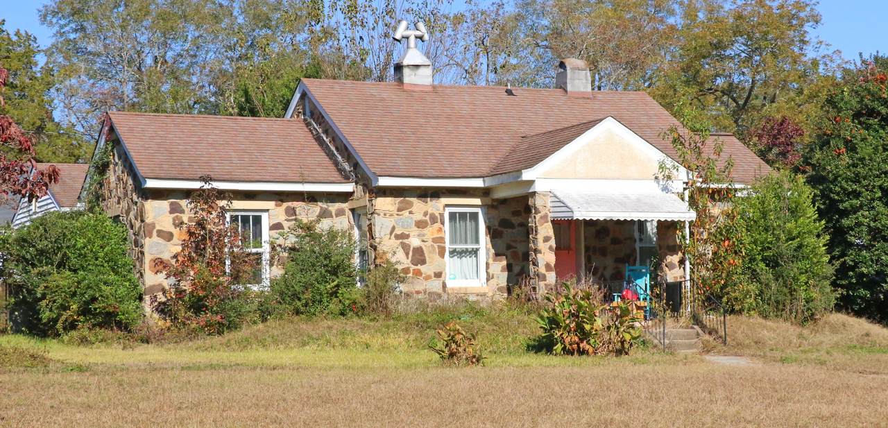 181 Louie Street - Photo 1