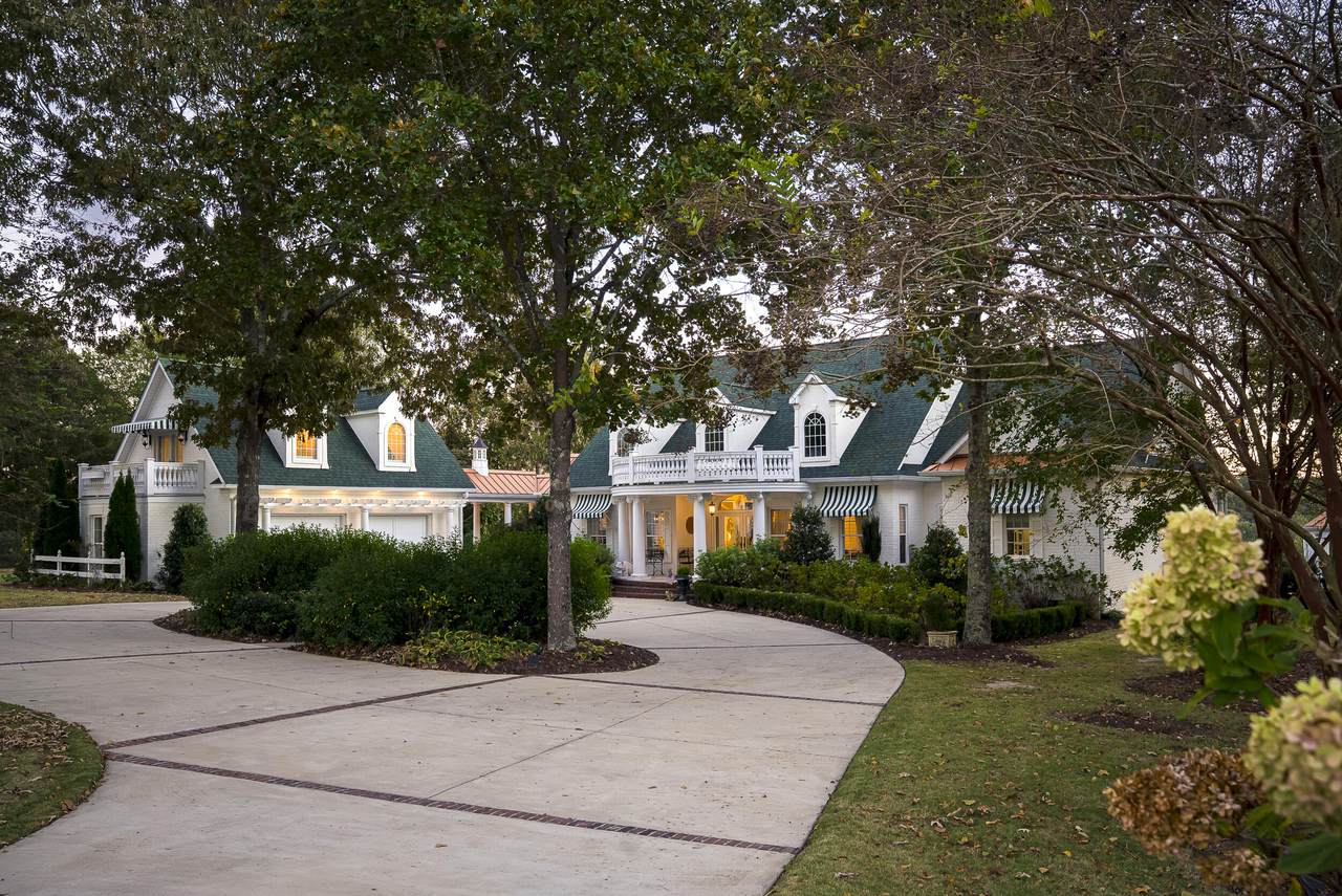 409 Chestnut Brown Court - Photo 1