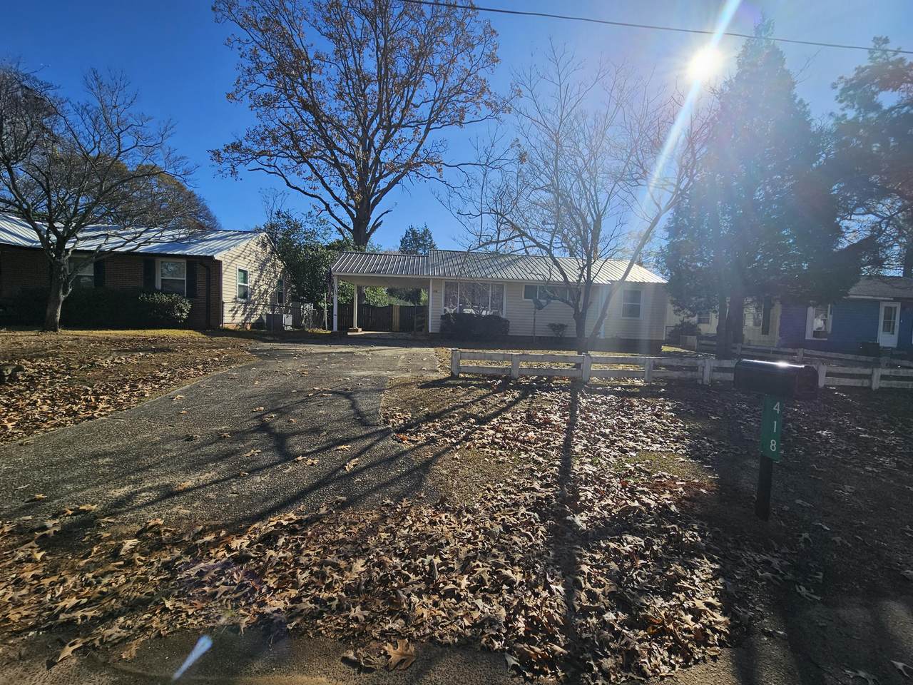 418 Palm Drive - Photo 1