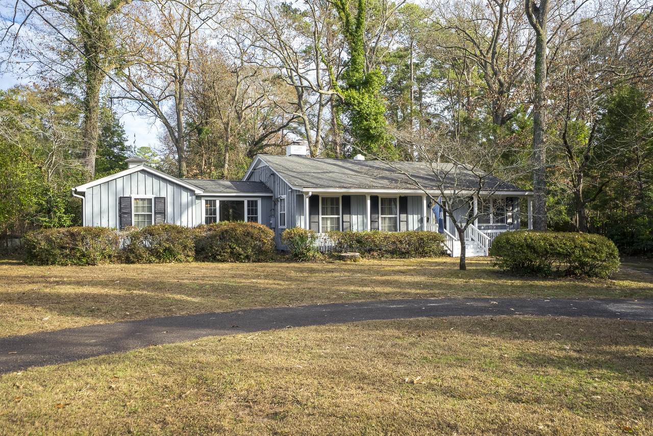 198 Hickory Road - Photo 1