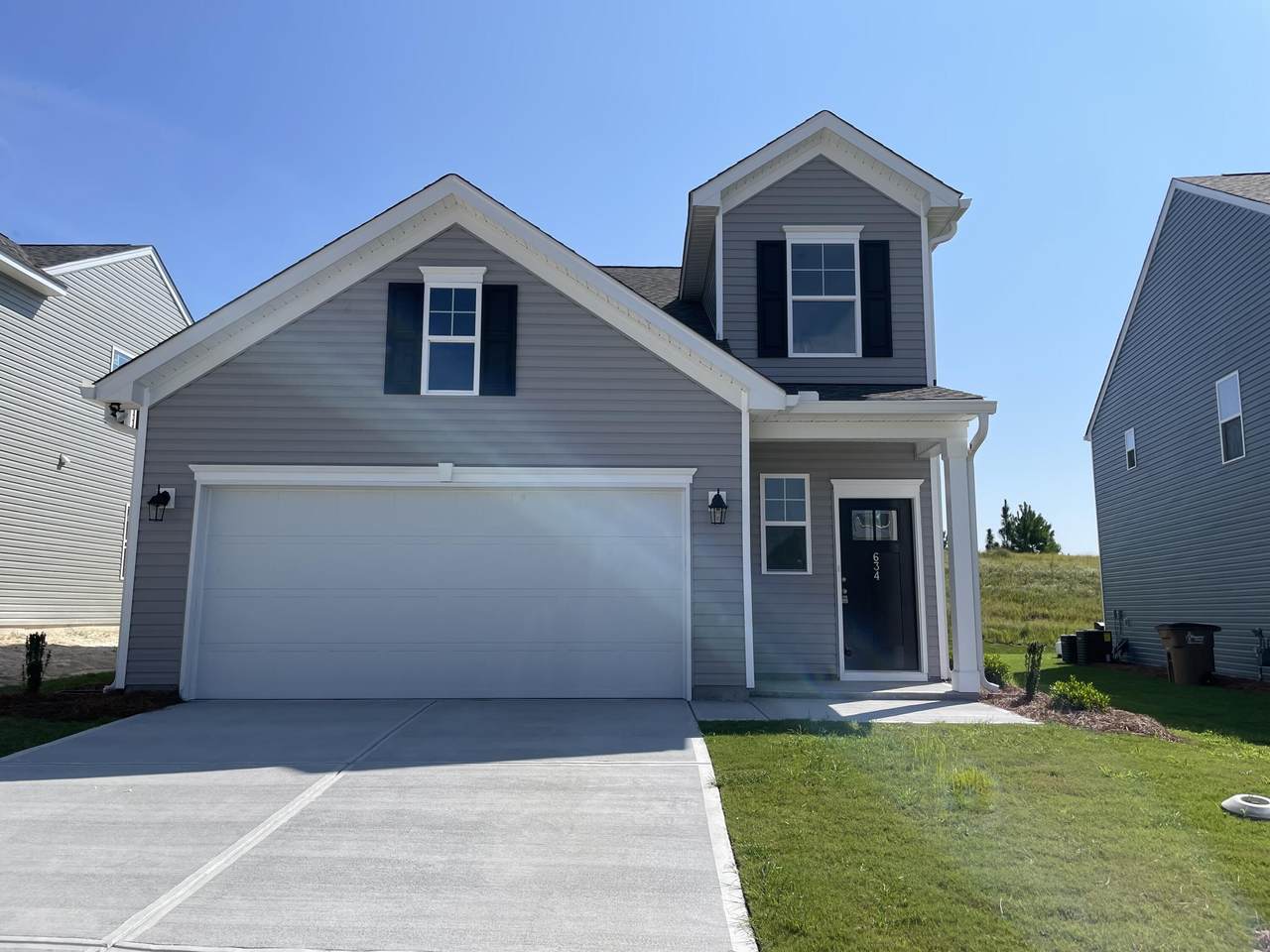 634 Manitou Circle - Photo 1