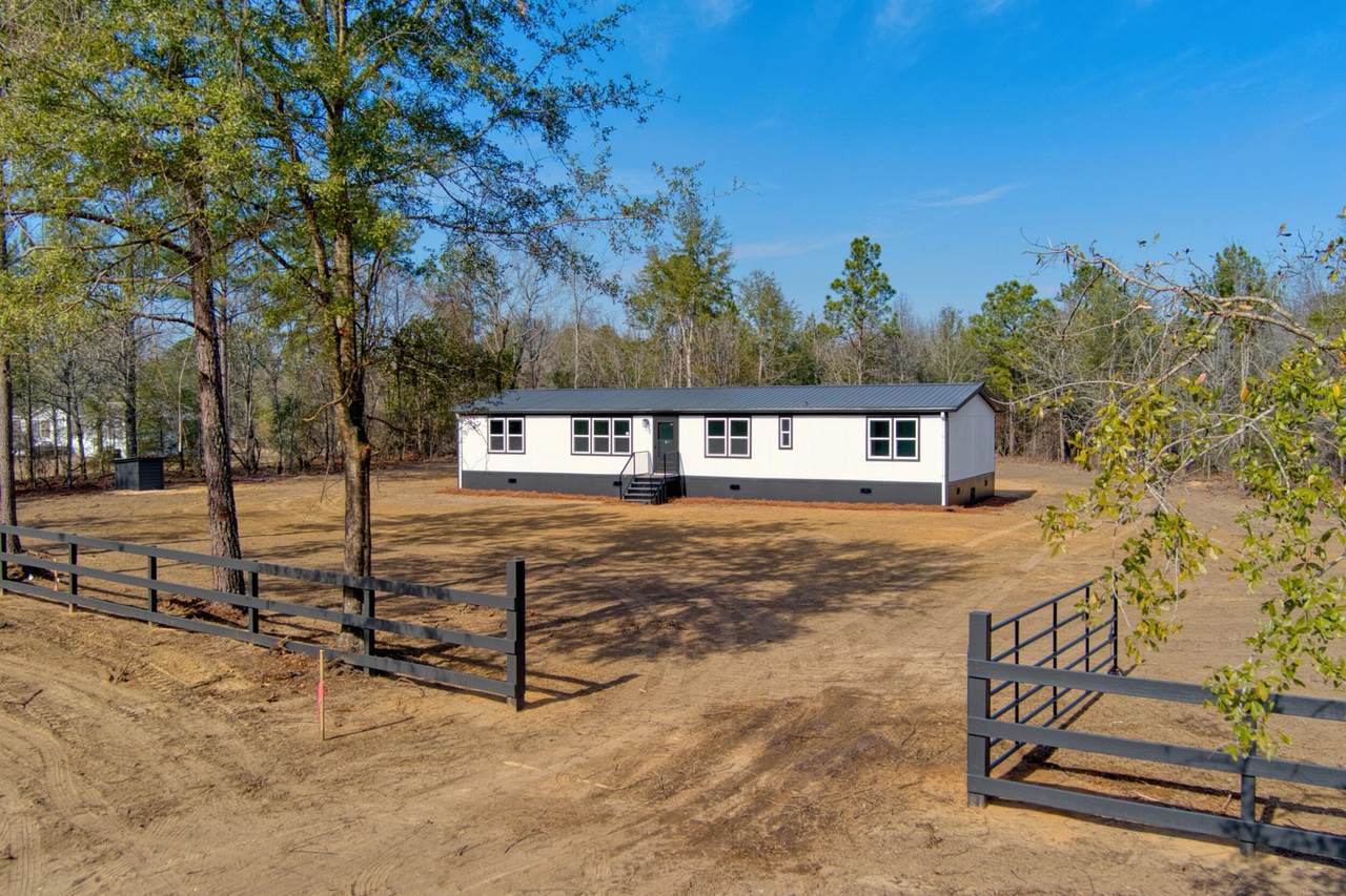 1709 Oak Ridge Club Road - Photo 1
