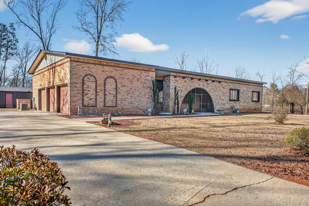 323 Longhorn Road - Photo 1
