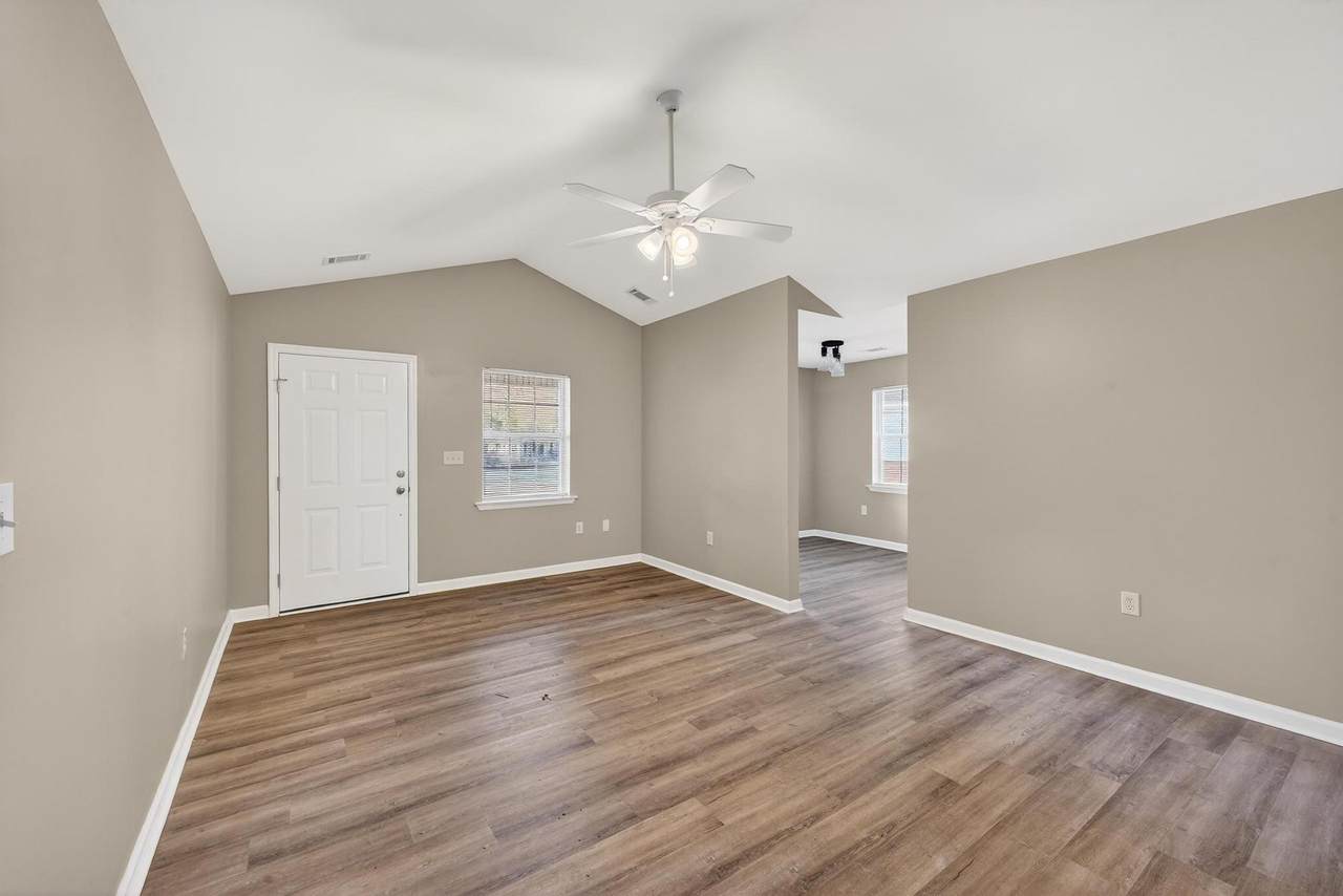 https://bt-photos.global.ssl.fastly.net/aiken2/1280_boomver_1_221999-2.jpg