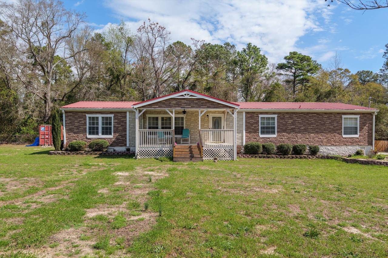 1001 Alden Drive - Photo 1