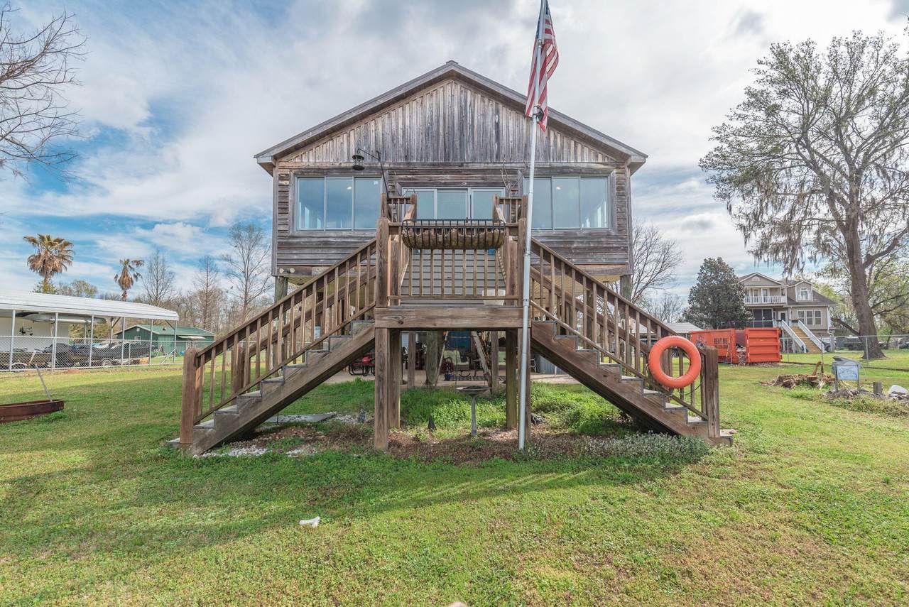 708 Gum Swamp Road - Photo 1