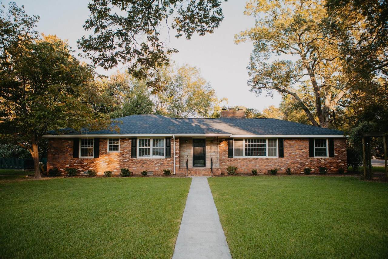 946 Magnolia Street - Photo 1