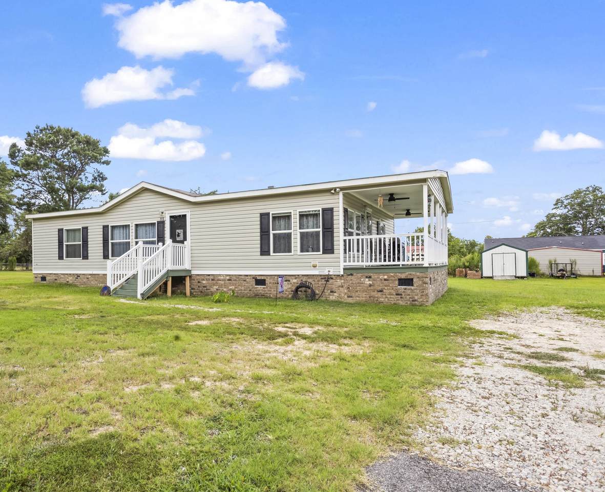 111 Hillside Court - Photo 1
