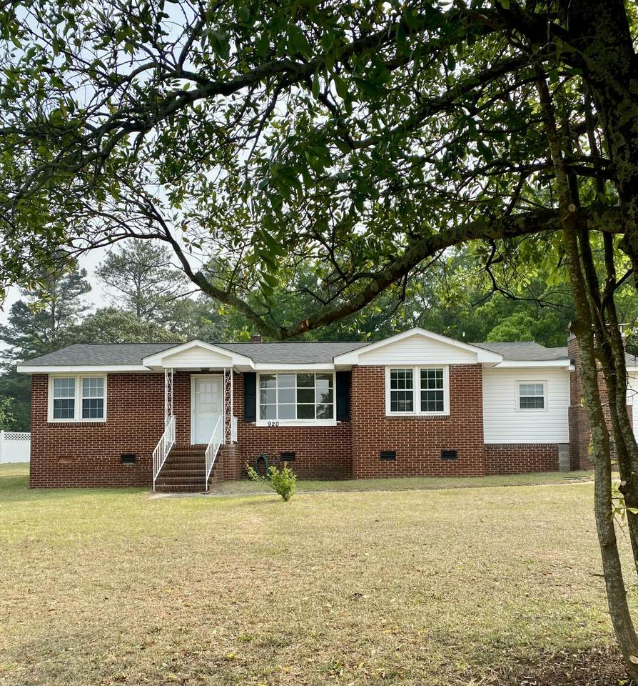 920 Magnolia Drive - Photo 1