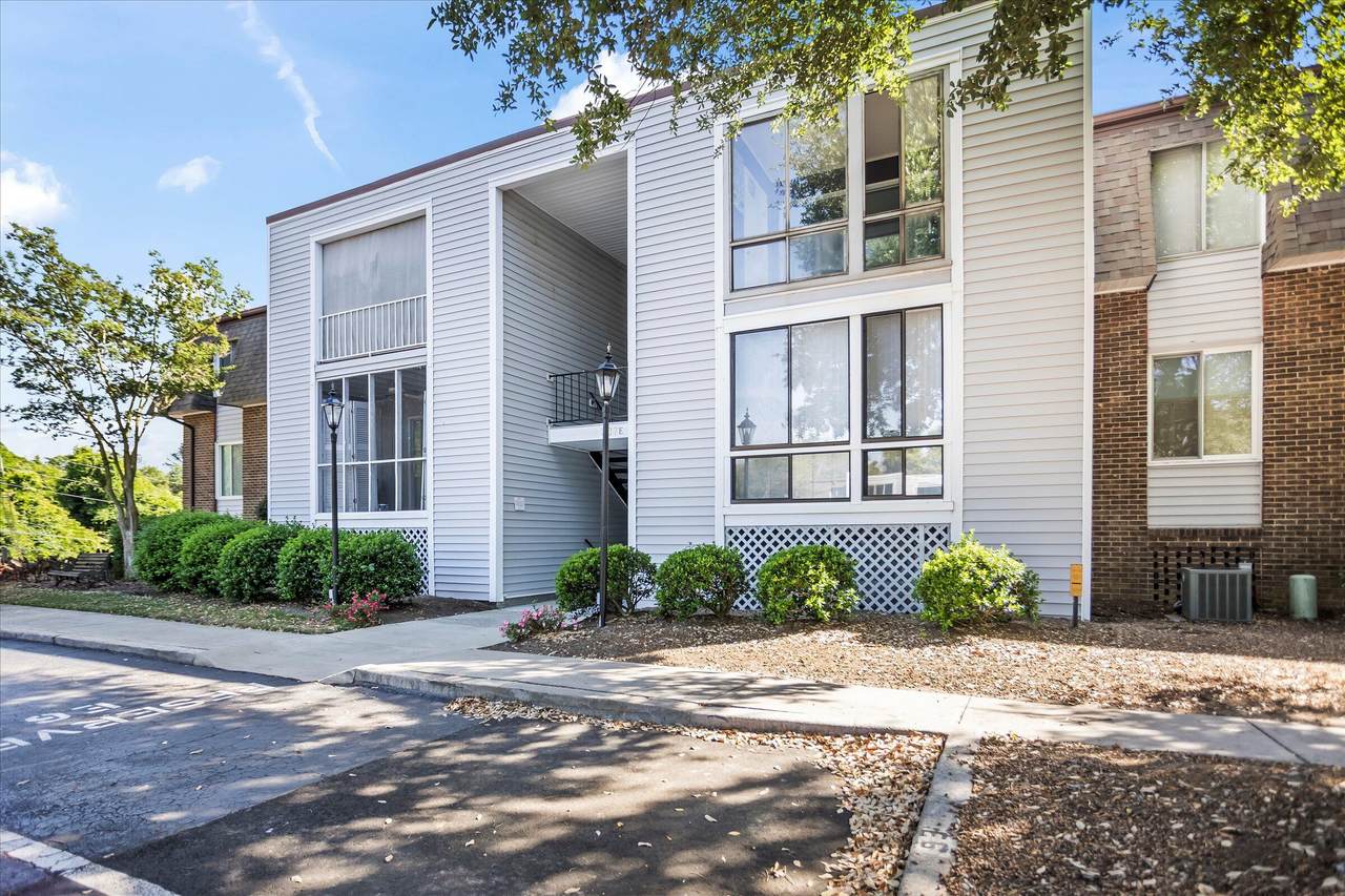 327 Laurens Street - Photo 1
